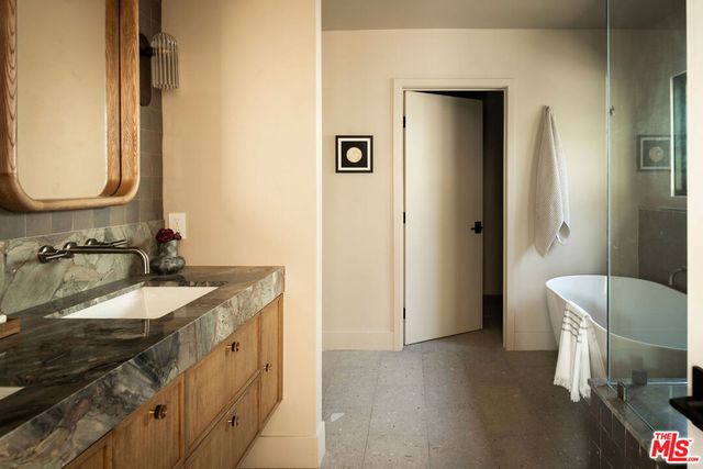 3420 Wade Street, Los Angeles, CA 90066