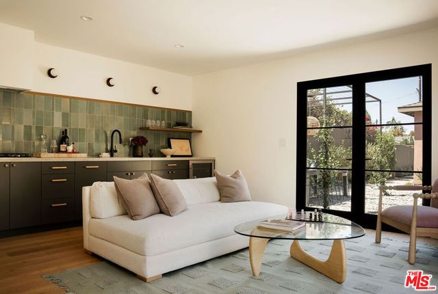 3420 Wade Street, Los Angeles, CA 90066