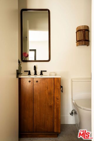 3420 Wade Street, Los Angeles, CA 90066