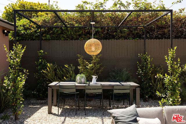 3420 Wade Street, Los Angeles, CA 90066