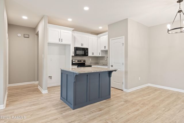 106 Tyreek Drive, Lafayette, LA 70506