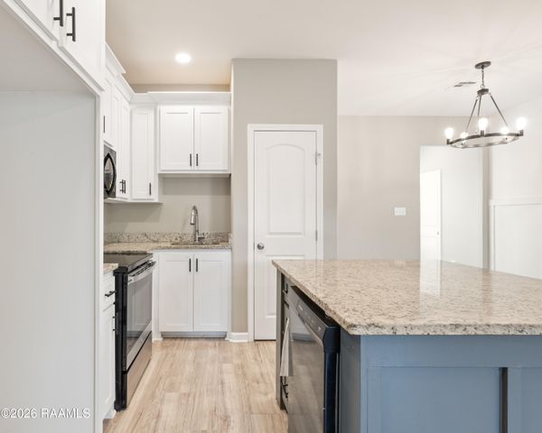 106 Tyreek Drive, Lafayette, LA 70506