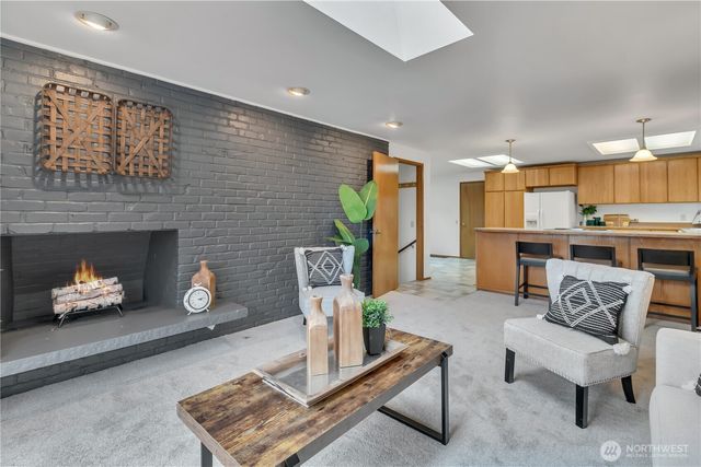 31402 28th Place SW, Federal Way, WA 98023