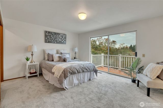 31402 28th Place SW, Federal Way, WA 98023