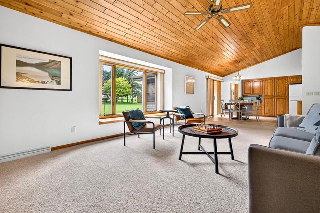 W6561 CEDAR LANE, Greenville, WI 54913