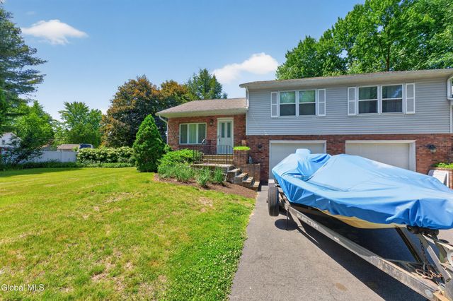 152 Woodin Road, Halfmoon, NY 12065
