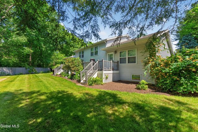 152 Woodin Road, Halfmoon, NY 12065