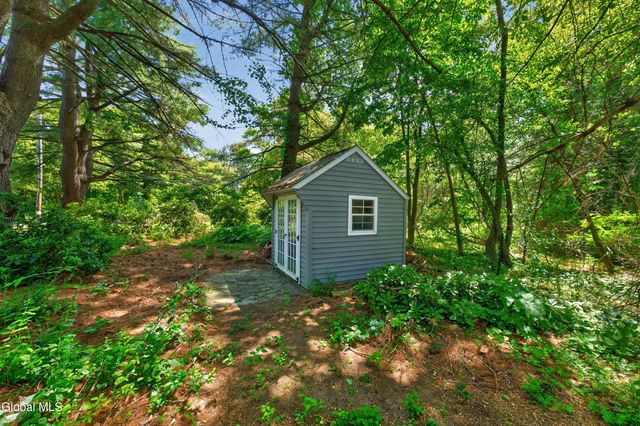 152 Woodin Road, Halfmoon, NY 12065