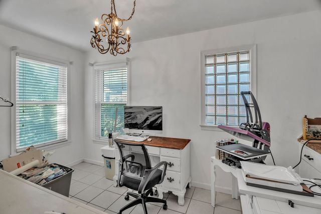 140 W 10th St, Colorado City, TX 79512