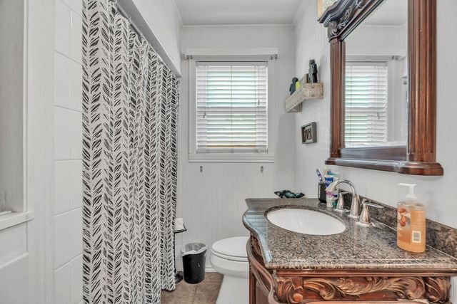 140 W 10th St, Colorado City, TX 79512