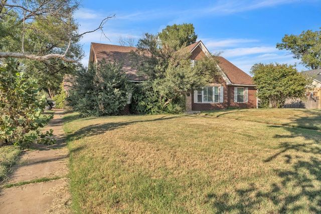 140 W 10th St, Colorado City, TX 79512