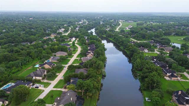 4519 Oxbow Circle W, Fulshear, TX 77441