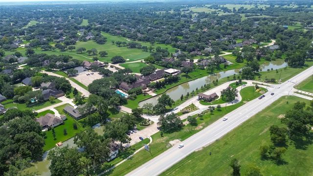 4519 Oxbow Circle W, Fulshear, TX 77441