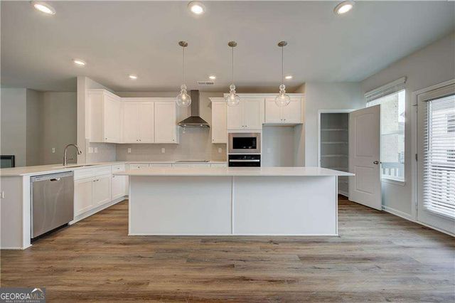 303 Daybreak Lane, Newnan, GA 30265