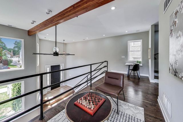 4305 N Mobile Avenue, Chicago, IL 60634