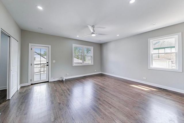 4305 N Mobile Avenue, Chicago, IL 60634