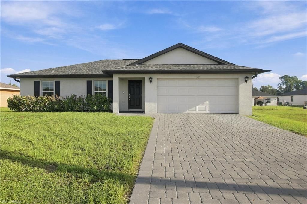 1615 NE 34th LN, Cape Coral, FL 33909