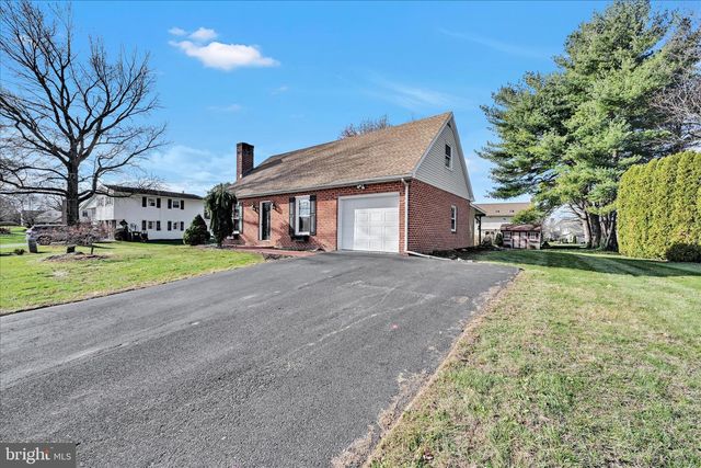 39 MINE RD, Lebanon, PA 17042