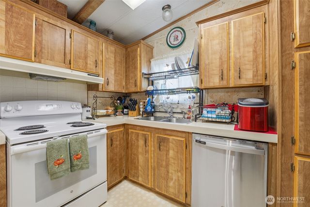 549 NE Criscola Avenue, College Place, WA 99324