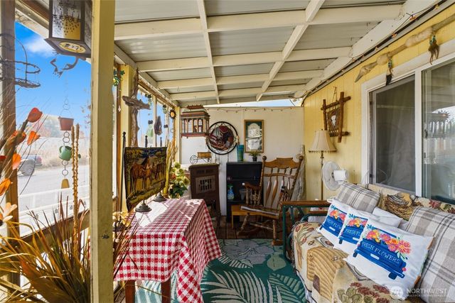 549 NE Criscola Avenue, College Place, WA 99324