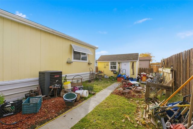 549 NE Criscola Avenue, College Place, WA 99324