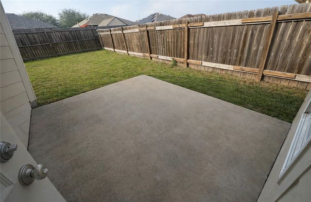 1022 Livermore St, Portland, TX 78374