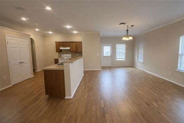 1022 Livermore St, Portland, TX 78374