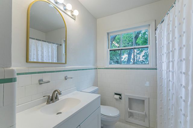 3205 Live Oak Avenue, Waco, TX 76708