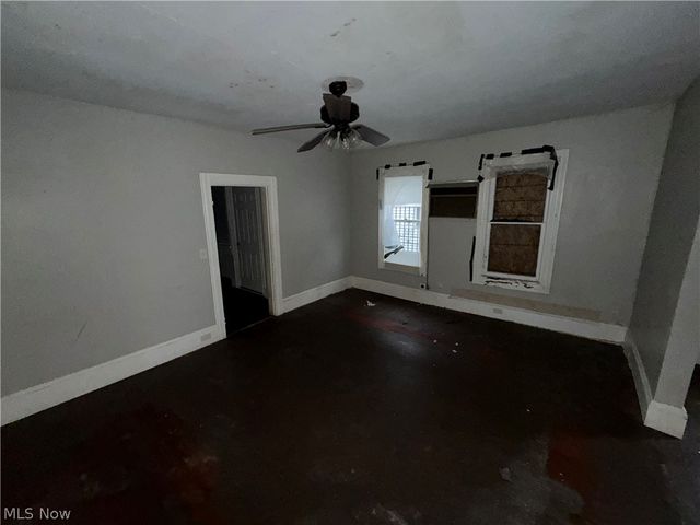 3185 W 58th Street, Cleveland, OH 44102