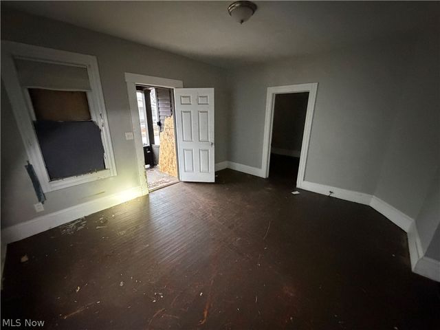 3185 W 58th Street, Cleveland, OH 44102