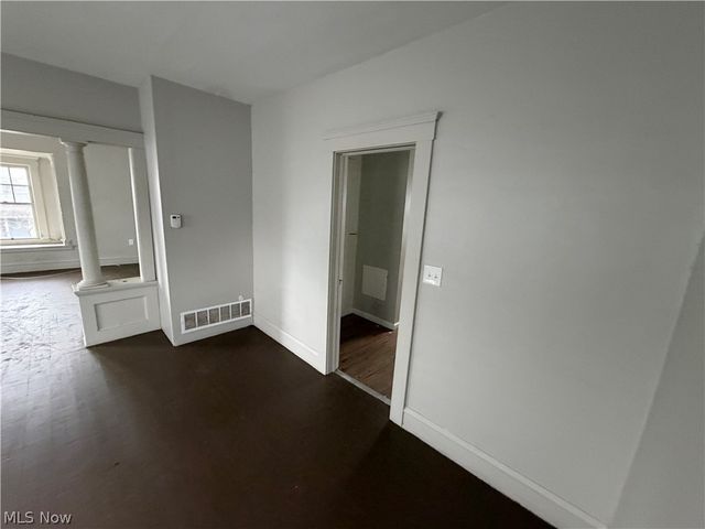 3185 W 58th Street, Cleveland, OH 44102