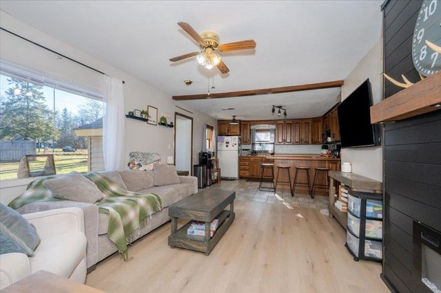 6845 S State Highway 35, Foxboro, WI 54836