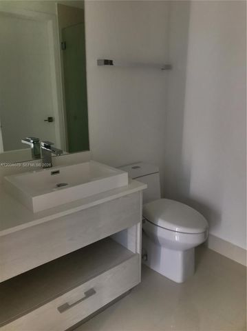 55 SW 9th St 1607, Miami, FL 33130