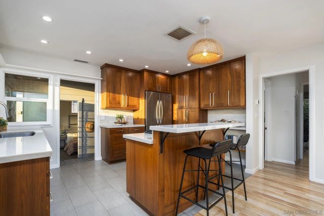 1467 Froude, San Diego, CA 92107