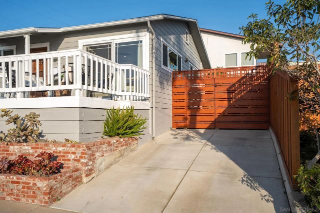 1467 Froude, San Diego, CA 92107