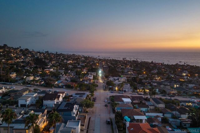 1467 Froude, San Diego, CA 92107