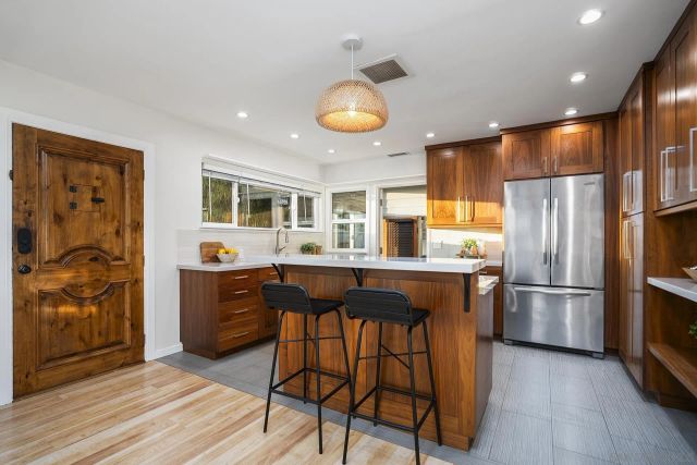 1467 Froude, San Diego, CA 92107
