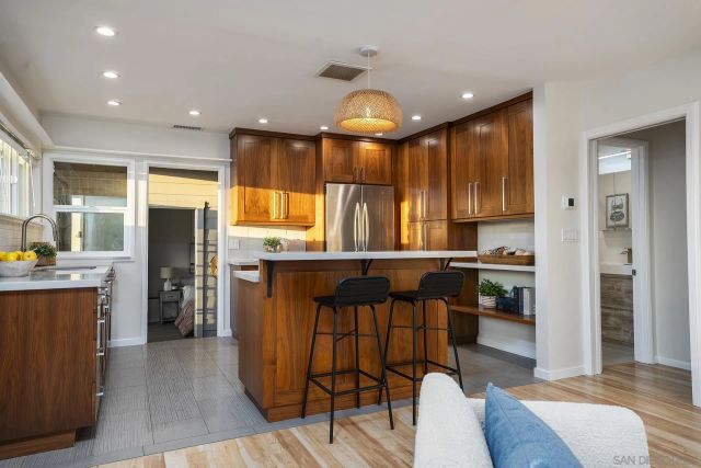 1467 Froude, San Diego, CA 92107