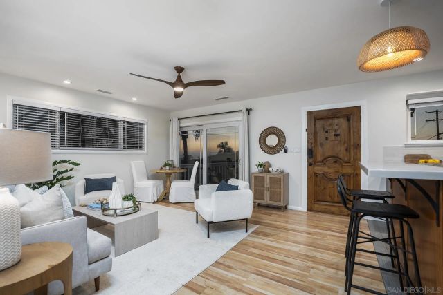 1467 Froude, San Diego, CA 92107