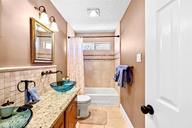 5036 Ridgecrest Drive, The Colony, TX 75056