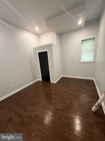 3910 W GIRARD AVE, Philadelphia, PA 19104