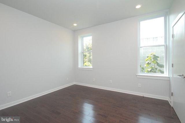 3910 W GIRARD AVE, Philadelphia, PA 19104
