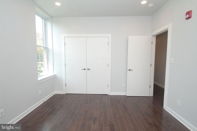 3910 W GIRARD AVE, Philadelphia, PA 19104