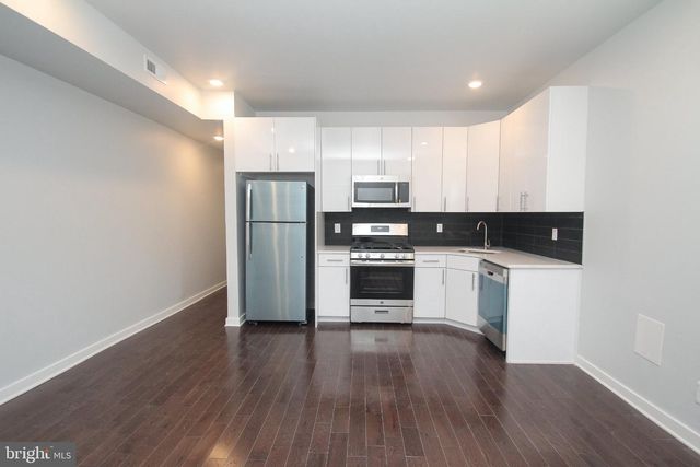 3910 W GIRARD AVE, Philadelphia, PA 19104