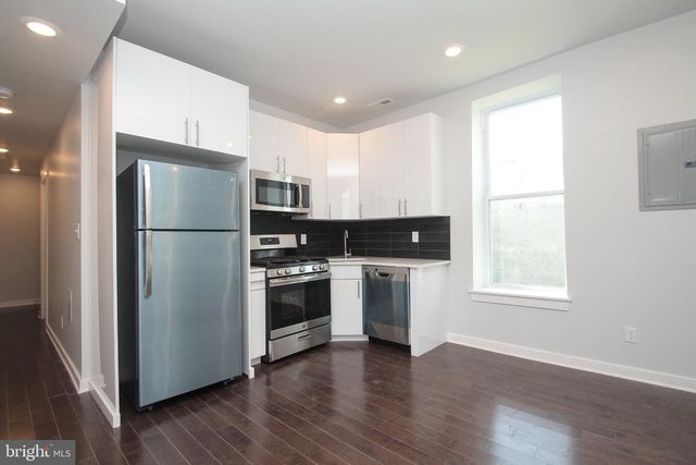 3910 W GIRARD AVE, Philadelphia, PA 19104