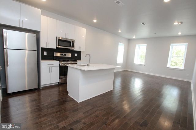 3910 W GIRARD AVE, Philadelphia, PA 19104