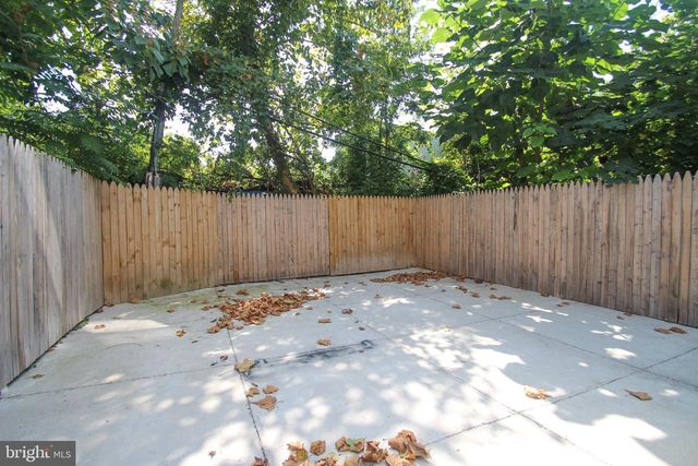 3910 W GIRARD AVE, Philadelphia, PA 19104