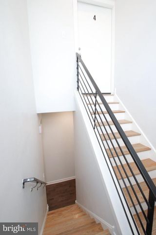 3910 W GIRARD AVE, Philadelphia, PA 19104