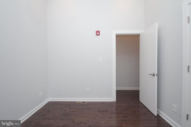 3910 W GIRARD AVE, Philadelphia, PA 19104