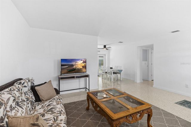 3700 WHITING DRIVE SE, St Petersburg, FL 33705